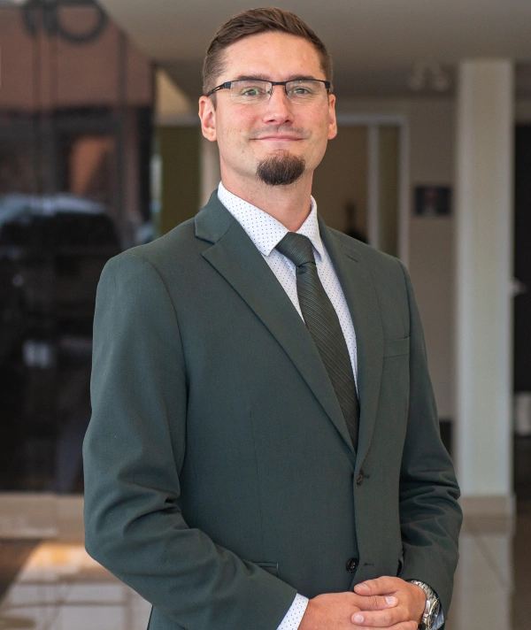 Braiden Bousquet Lincoln Sales Manager